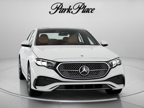 New 2026 Mercedes-Benz E 350 4MATIC Sedan image 35