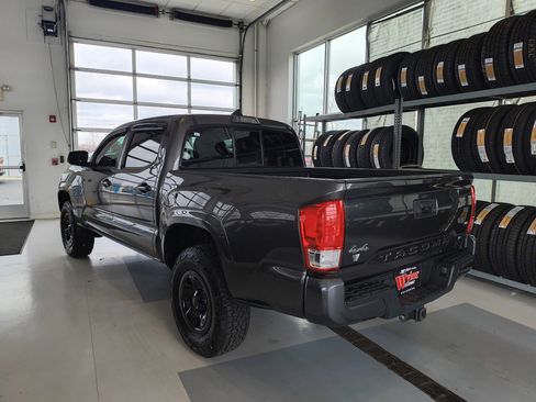 Used 2017 Toyota Tacoma SR w/ Tow Package image 3