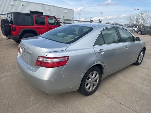 Used 2007 Toyota Camry LE image 5