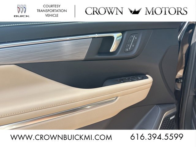 Used 2026 Buick Enclave Preferred w/ Power Package AWD/4WD image 11