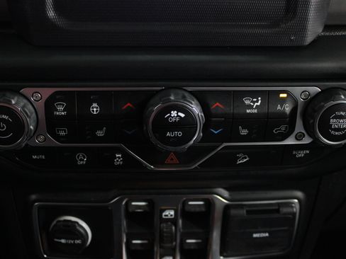 Used 2020 Jeep Wrangler Unlimited Sport S AWD/4WD image 14