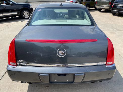 Used 2010 Cadillac DTS Luxury image 6