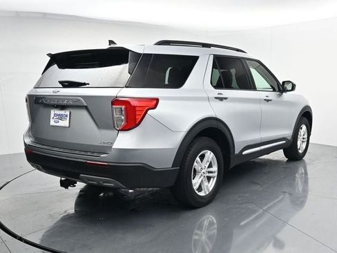 Certified 2022 Ford Explorer XLT w/ Equipment Group 202A AWD/4WD image 9
