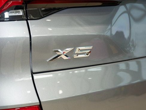 New 2026 BMW X5 xDrive50e w/ M Sport Package image 10