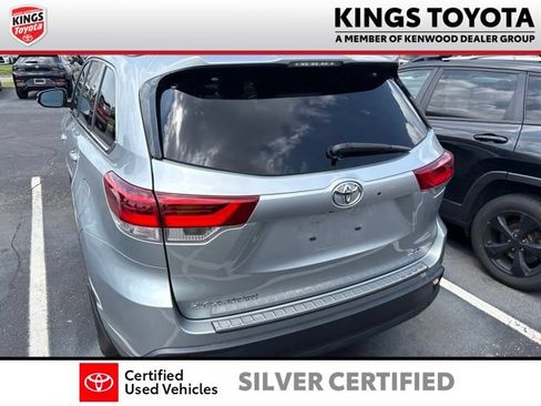Used 2018 Toyota Highlander XLE w/ Protection Package #3 AWD/4WD image 6