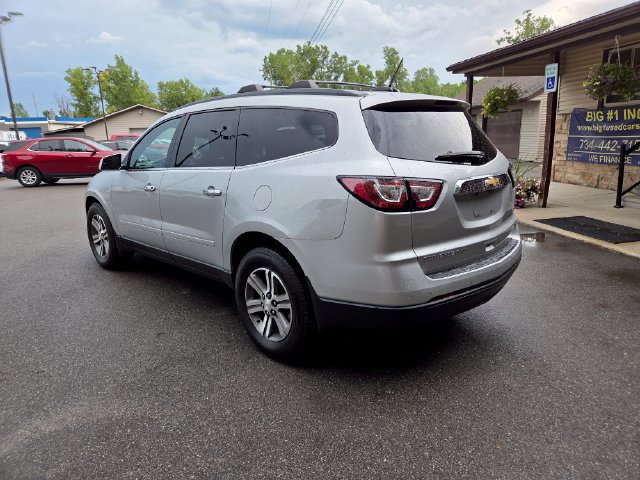 Used 2017 Chevrolet Traverse LT AWD/4WD image 4