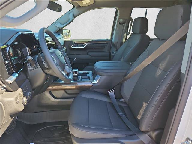 New 2026 Chevrolet Silverado 1500 RST w/ Dark Appearance Package AWD/4WD image 5