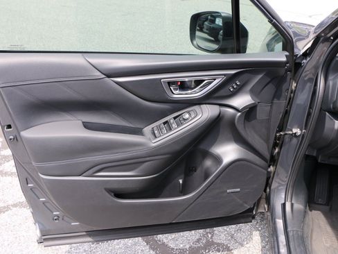 Used 2021 Subaru Forester Touring AWD/4WD image 17