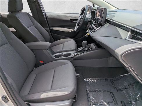 Used 2025 Toyota Corolla LE FWD image 20