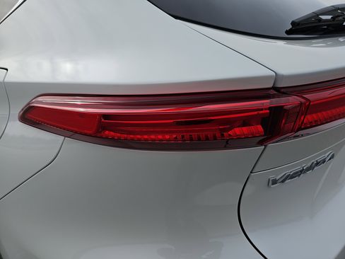 Used 2021 Toyota Venza XLE w/ Softex Package image 32