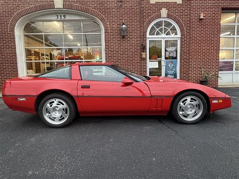 Used 1990 Chevrolet Corvette ZR-1 RWD image 2