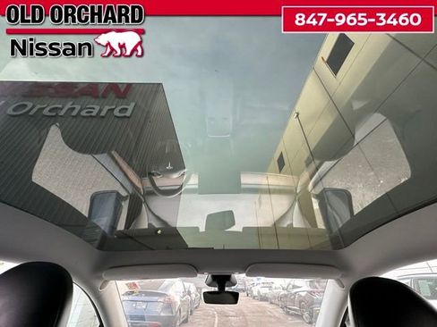 Used 2024 Tesla Model Y Performance image 14