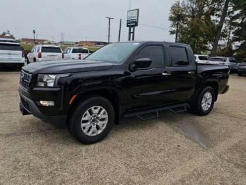 Used 2022 Nissan Frontier SV image 4