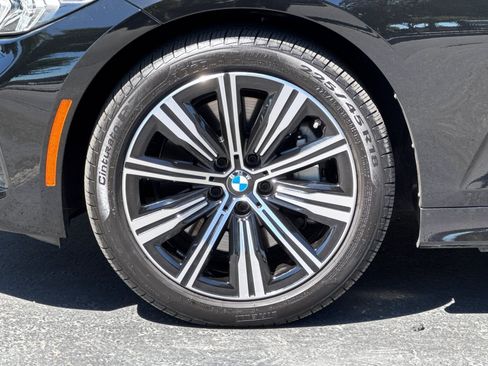 Used 2026 BMW 330i Sedan w/ Convenience Package RWD image 37