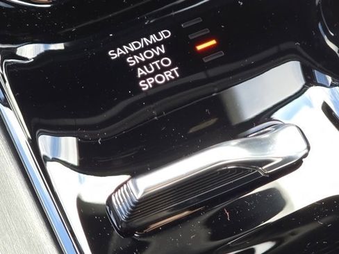 New 2026 Jeep Grand Wagoneer Limited image 18