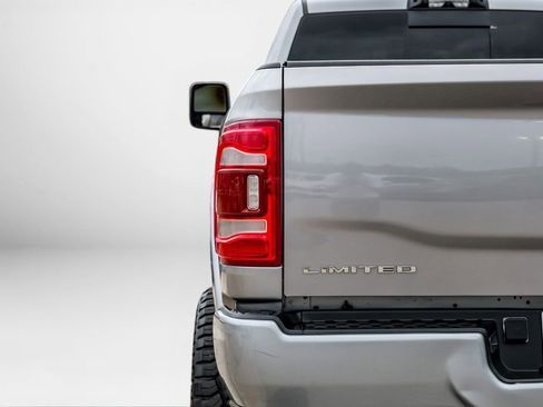 Used 2023 RAM 3500 Limited AWD/4WD image 57