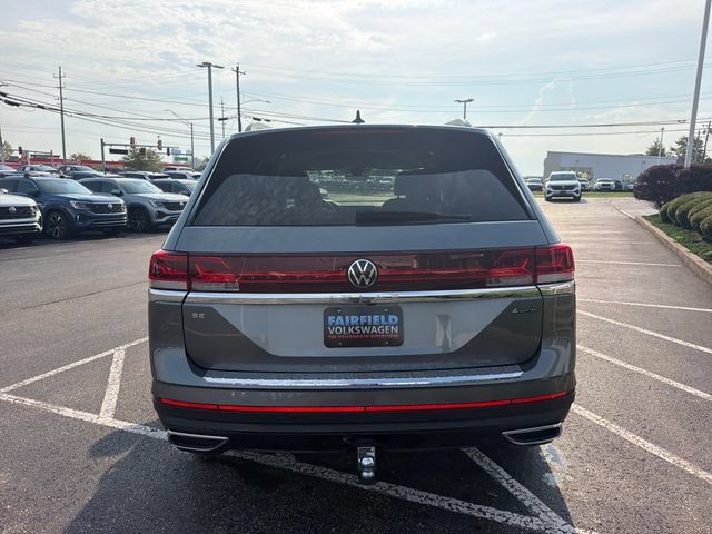 Certified 2024 Volkswagen Atlas SE w/ Panoramic Sunroof Package AWD/4WD image 5