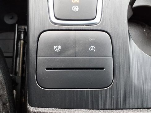 Used 2023 Ford Escape Active image 17