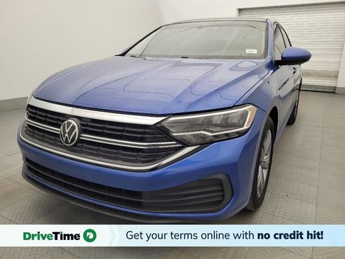 Used 2023 Volkswagen Jetta SE FWD image 1