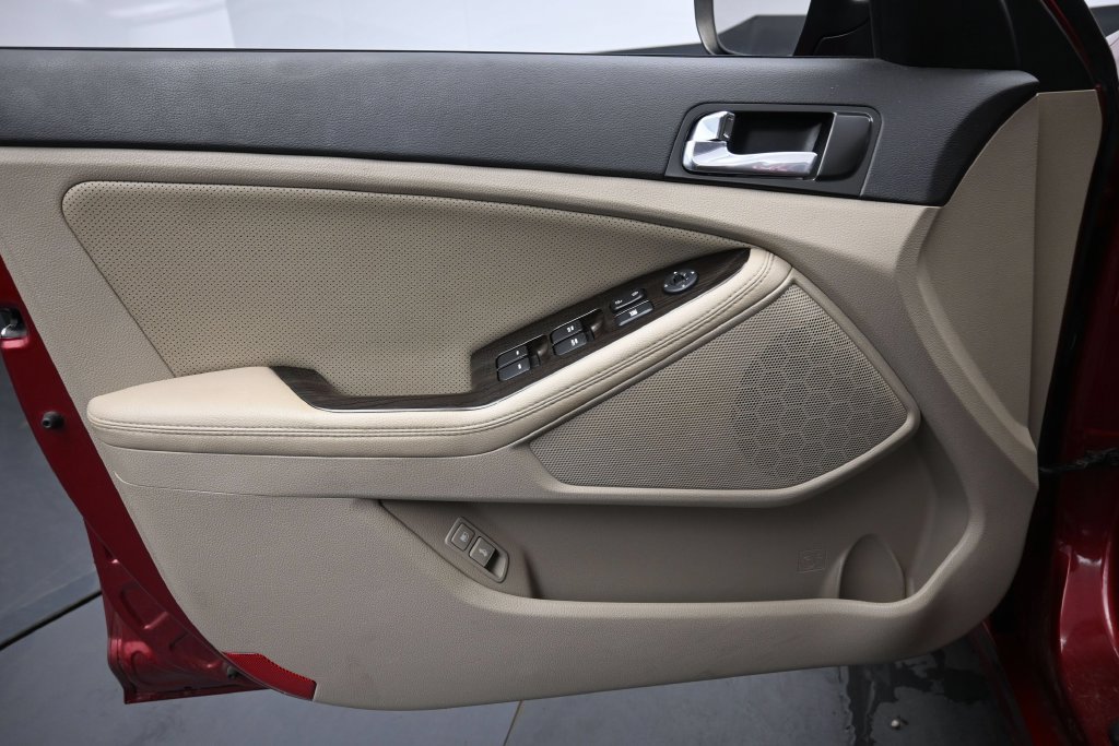 Used 2015 Kia Optima EX FWD image 17