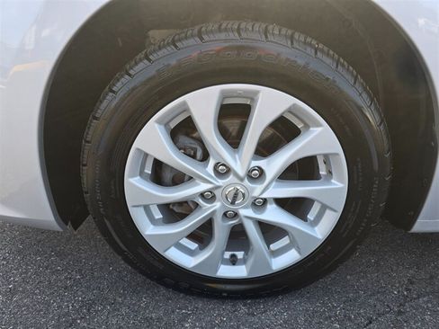 Used 2019 Nissan Sentra SV FWD image 21