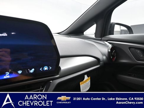 New 2025 Chevrolet Equinox EV RS image 9