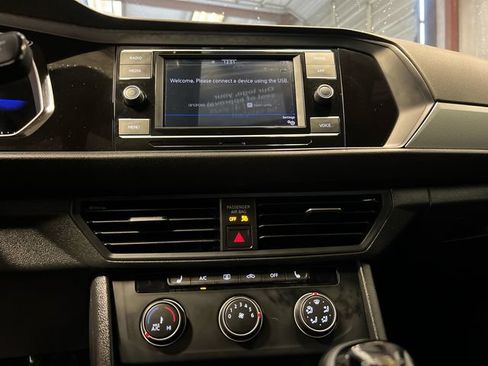 Certified 2024 Volkswagen Jetta Sport FWD image 24