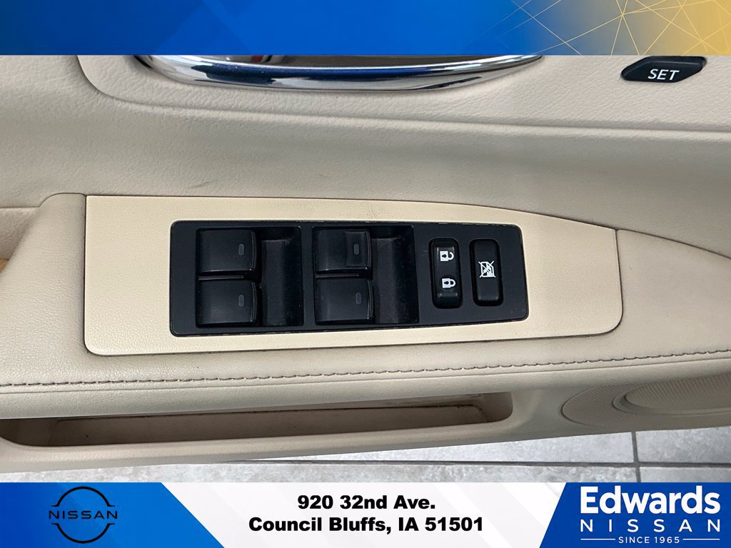 Used 2014 Lexus ES 300h w/ Luxury Package w/Bamboo Trim FWD image 20