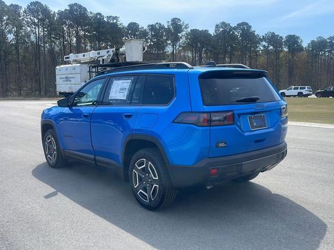 New 2026 Jeep Cherokee Laredo AWD/4WD image 5