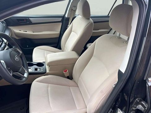 Used 2018 Subaru Outback 2.5i image 6