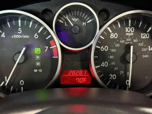 Used 2014 MAZDA MX-5 Miata Grand Touring RWD image 9