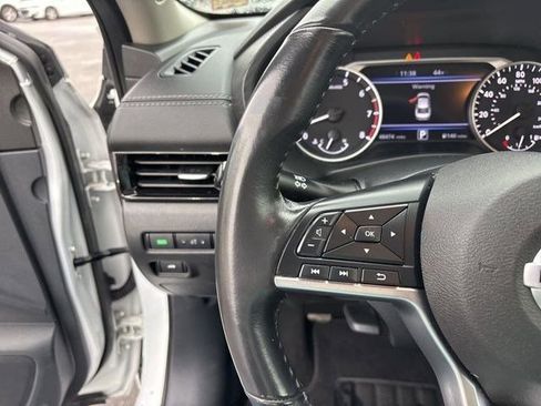 Used 2022 Nissan Sentra SV image 17