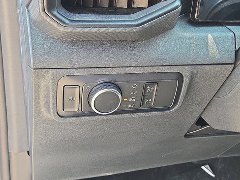 Used 2025 Ford Mustang Coupe RWD image 20