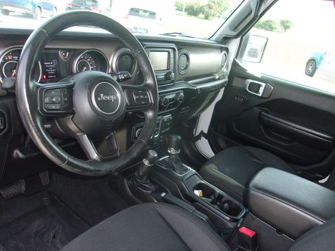 Used 2020 Jeep Wrangler Sport AWD/4WD image 11