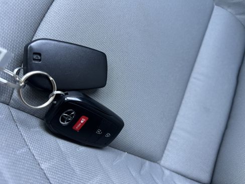 Used 2025 Toyota Tacoma SR5 image 20