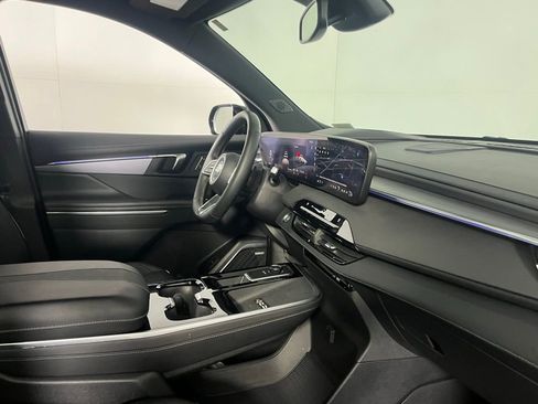 Used 2025 Buick Enclave Sport Touring image 38