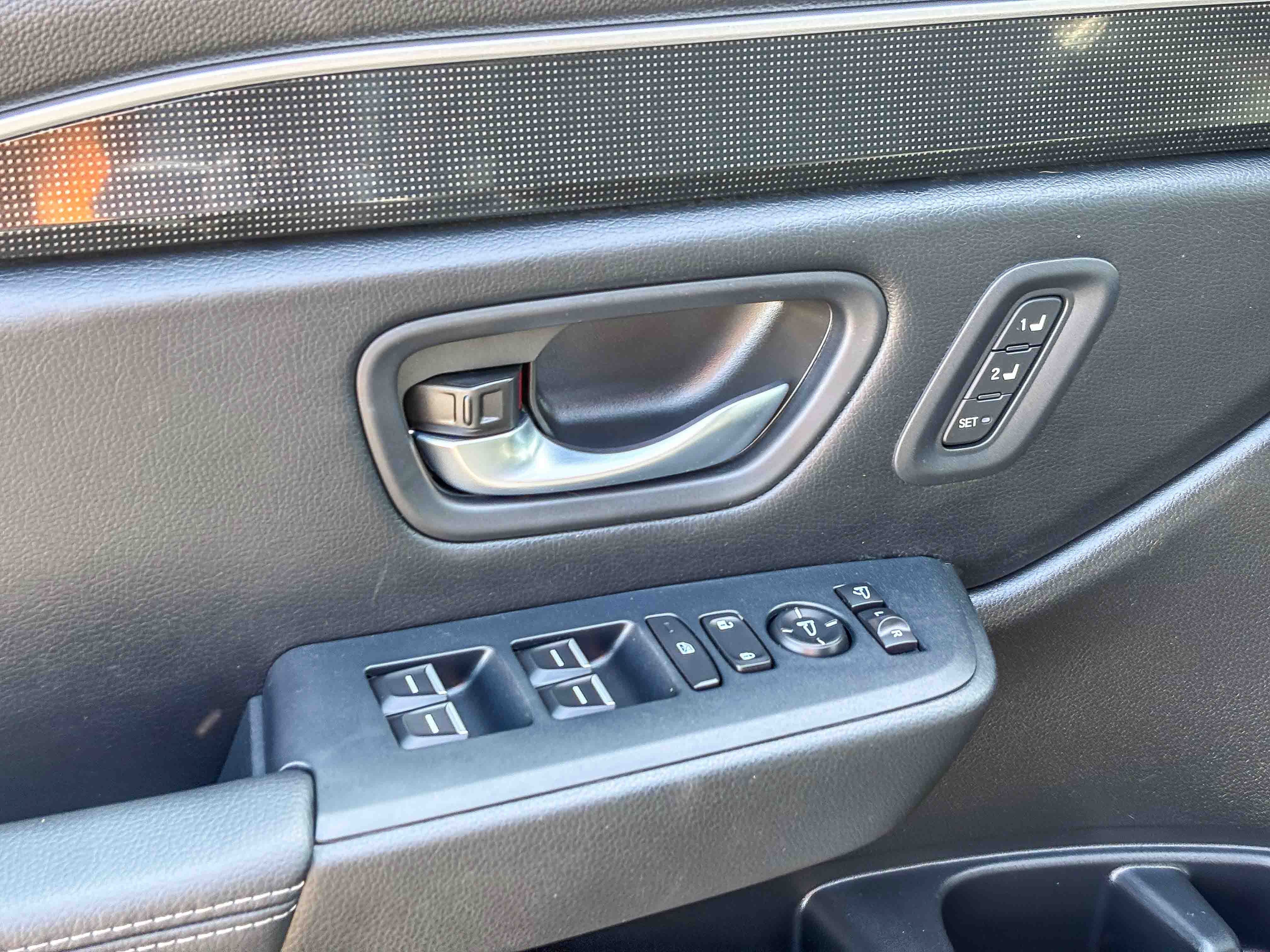 Certified 2025 Honda Pilot Elite image 21