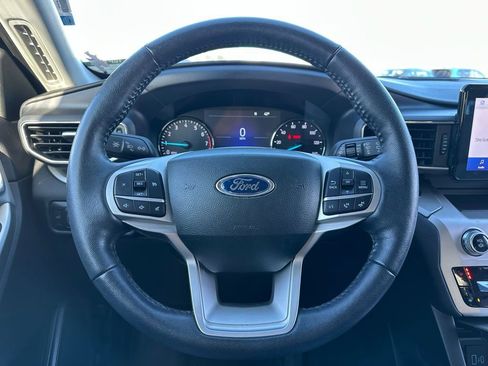 Used 2022 Ford Explorer XLT w/ Equipment Group 202A image 26