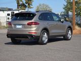 Used 2016 Porsche Cayenne image 2