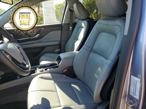 Certified 2022 Lincoln Corsair FWD w/ Equipment Group 101A image 16