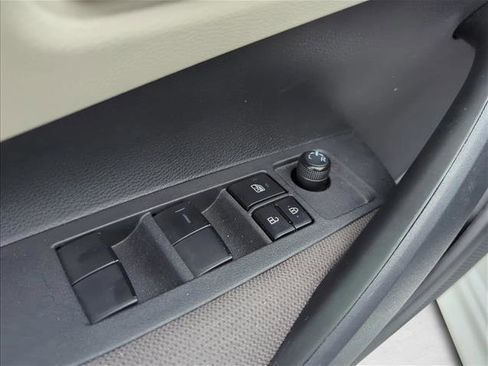 Certified 2023 Toyota Corolla LE image 8