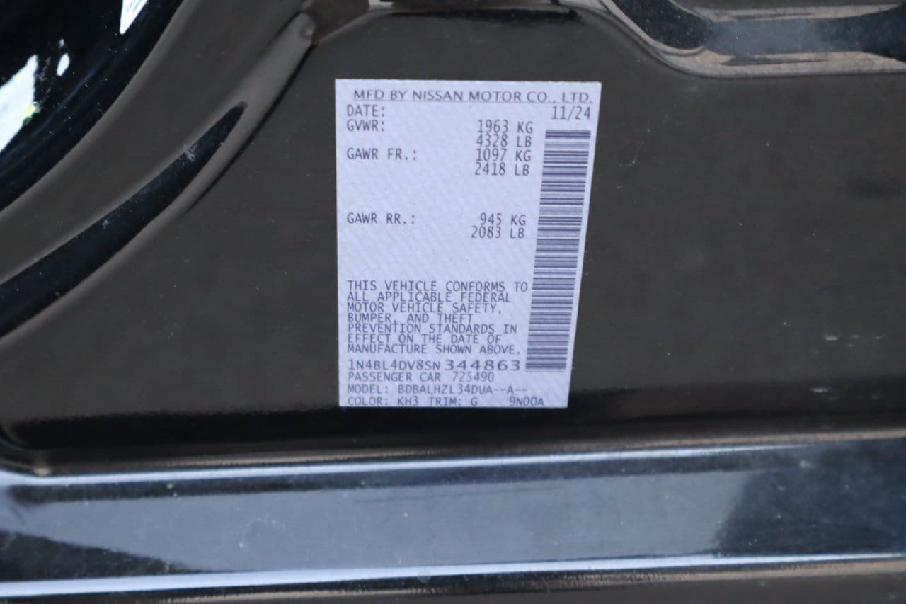 Used 2025 Nissan Altima 2.5 SV FWD image 27