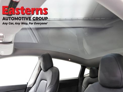 Used 2021 Tesla Model Y Long Range image 31