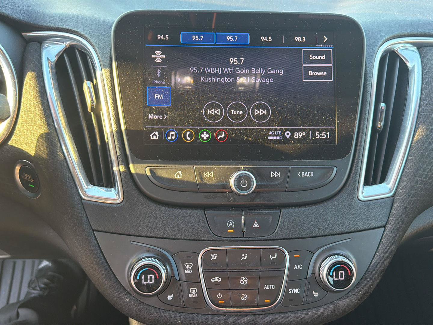 Used 2021 Chevrolet Malibu LT w/ Redline Edition FWD image 11