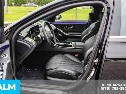 Used 2025 Mercedes-Benz S 580 4MATIC Sedan image 16
