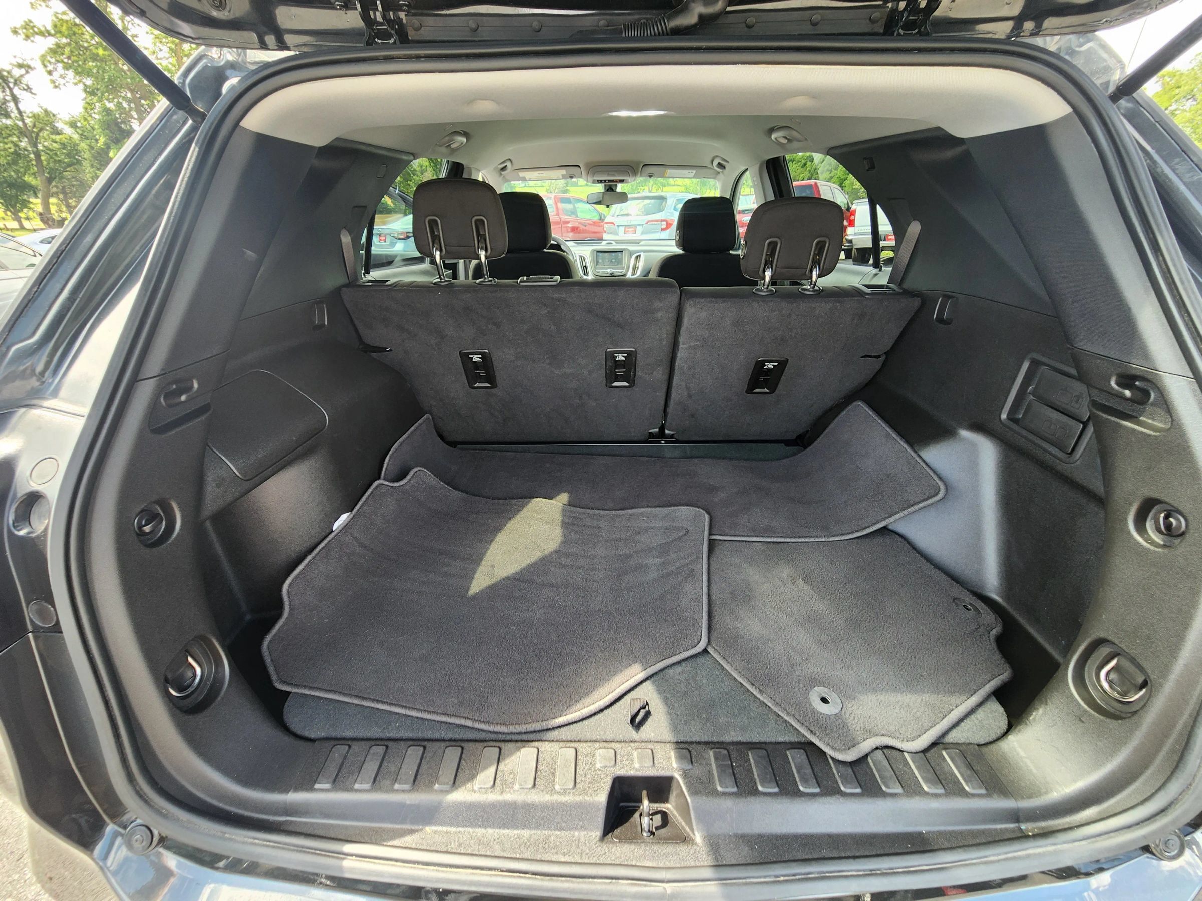 Used 2019 Chevrolet Equinox LT AWD/4WD image 22