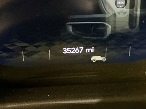 Used 2023 Jeep Wrangler Sahara w/ Cold Weather Group image 19