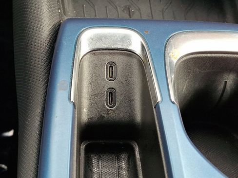 Certified 2025 Chevrolet Equinox EV LT w/ Convenience Package image 23