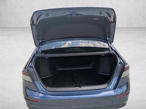 Used 2025 Honda Accord SE image 7