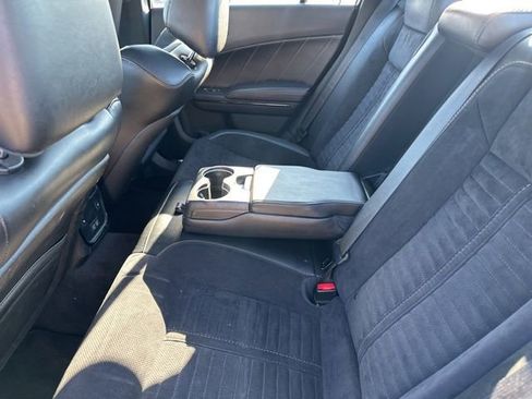Used 2018 Dodge Charger R/T image 13